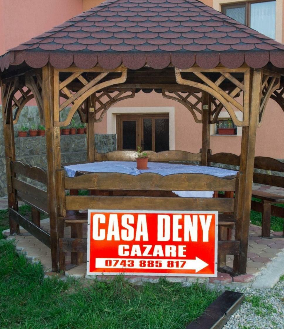 Pensiunea Casa Deny Novaci-Straini Luaran gambar
